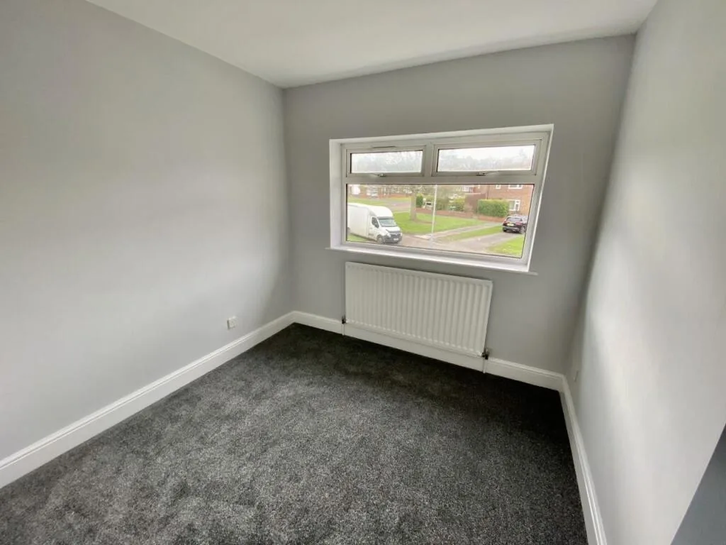 3 bedroom semi-detached house for rent