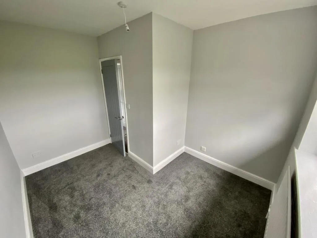 3 bedroom semi-detached house for rent