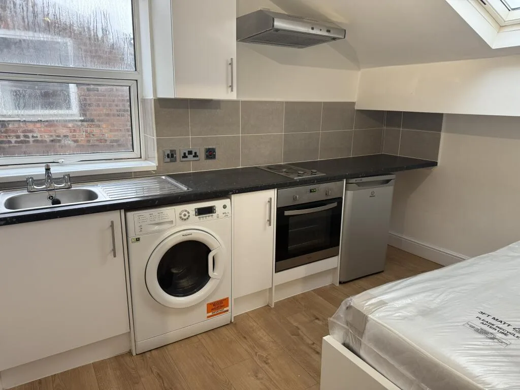 Studio flat for rent