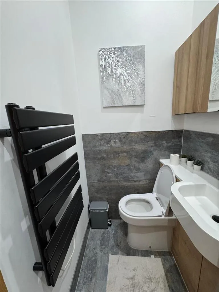 3 bedroom apartment for rent