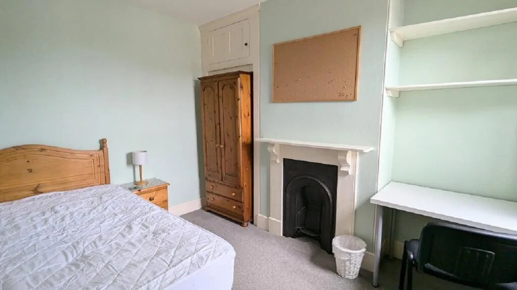 4 bedroom terraced house for rent