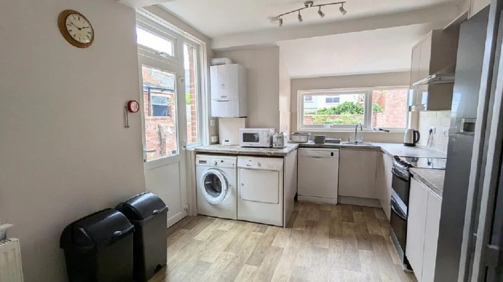 4 bedroom terraced house for rent