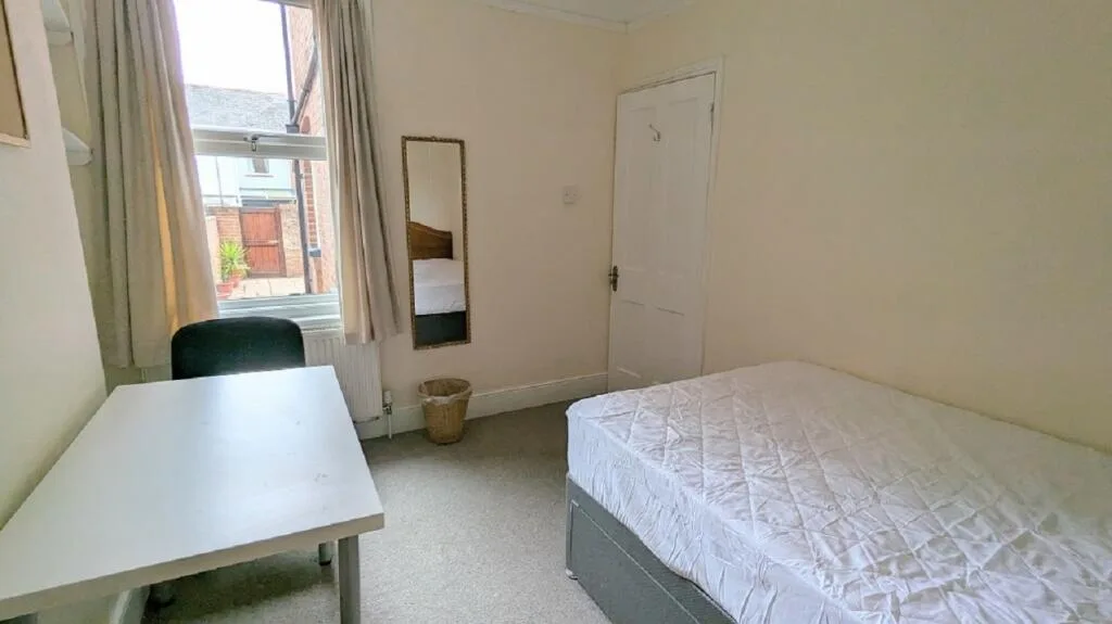 4 bedroom terraced house for rent