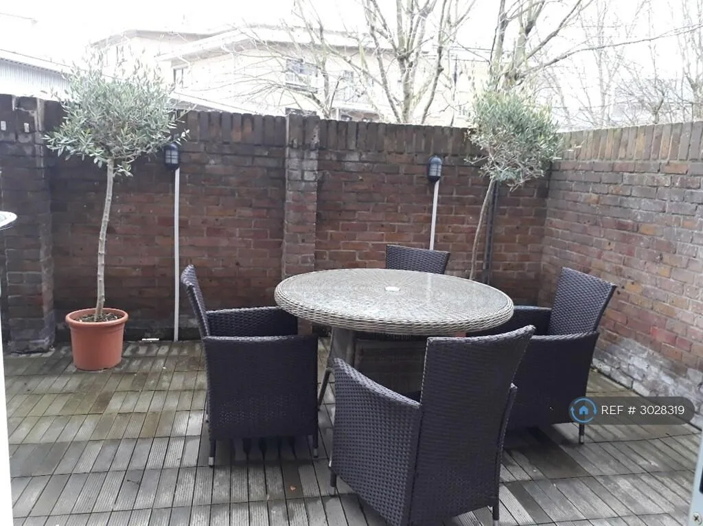 3 bedroom flat for rent