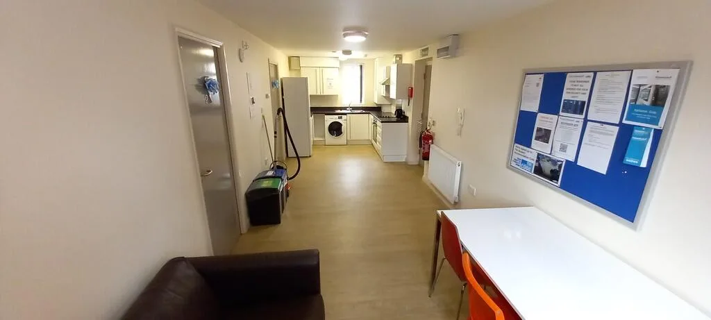 2 bedroom ground floor flat for rent