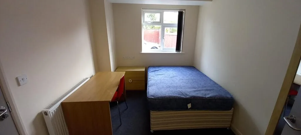 2 bedroom ground floor flat for rent