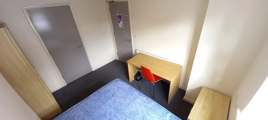 2 bedroom ground floor flat for rent