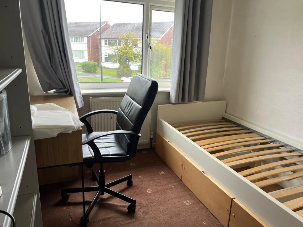 3 bedroom semi-detached house for rent