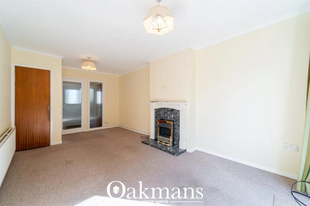 3 bedroom semi-detached house for rent
