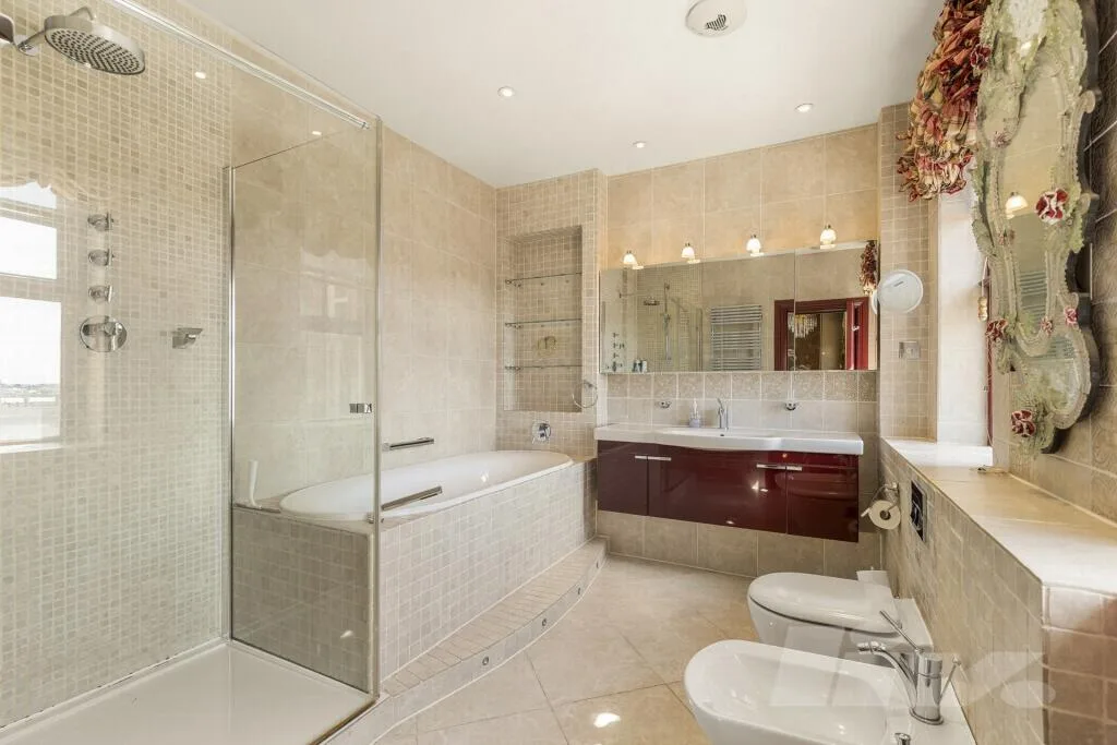 4 bedroom apartment for rent
