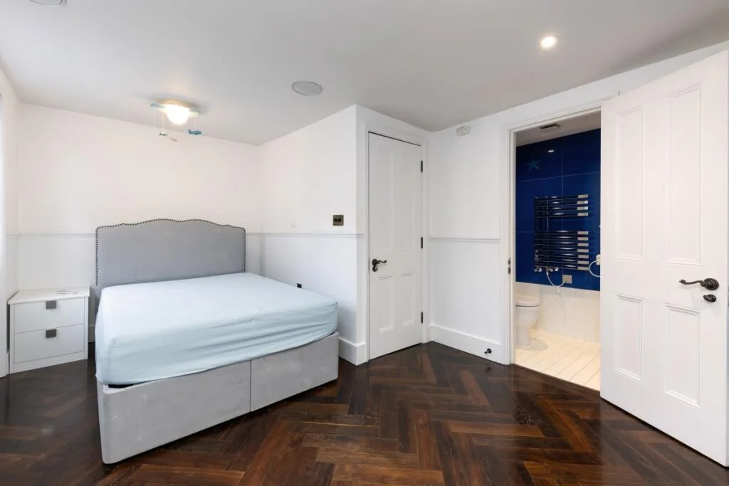 5 bedroom town house for rent