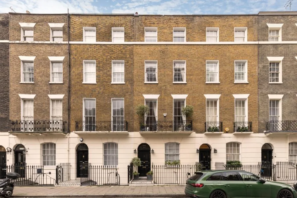 5 bedroom town house for rent