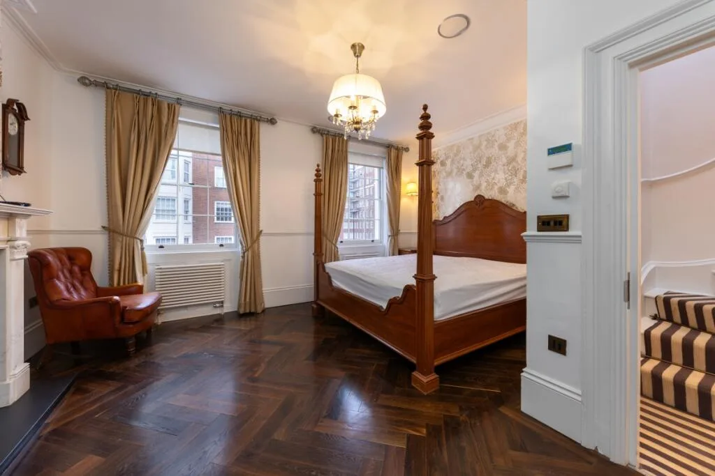 5 bedroom town house for rent