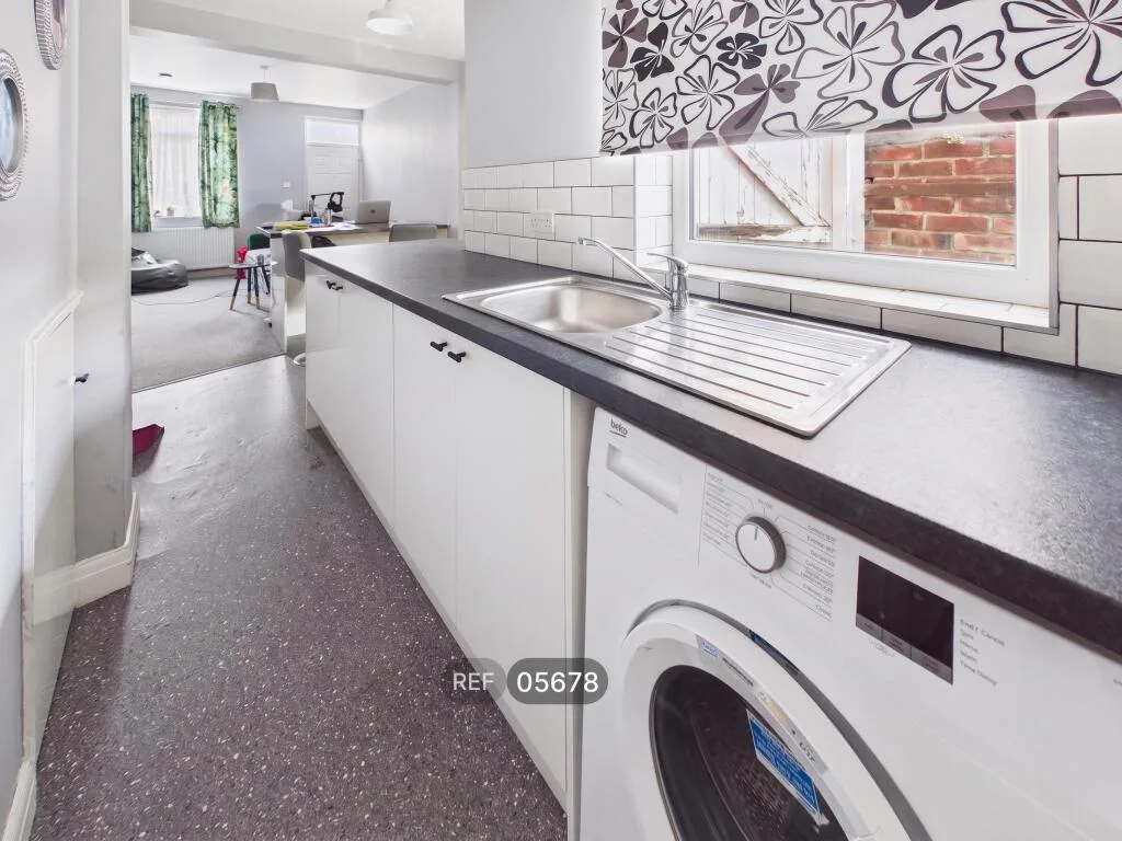 2 bedroom terraced house for rent