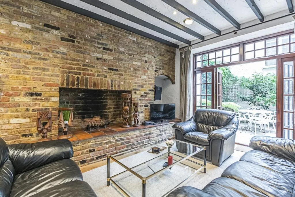 3 bedroom apartment for rent