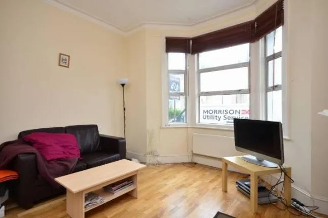 2 bedroom ground floor flat for rent
