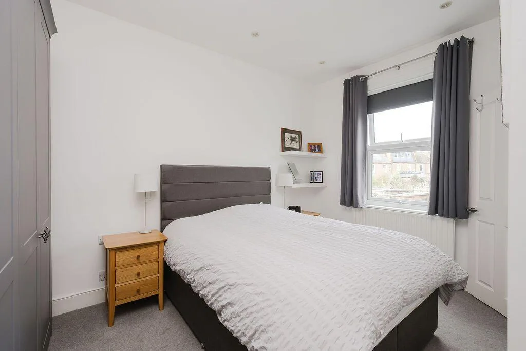4 bedroom terraced house for rent
