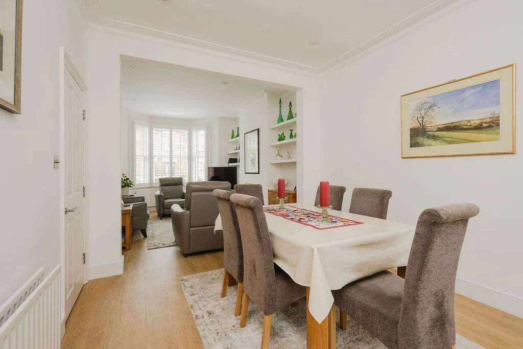4 bedroom terraced house for rent