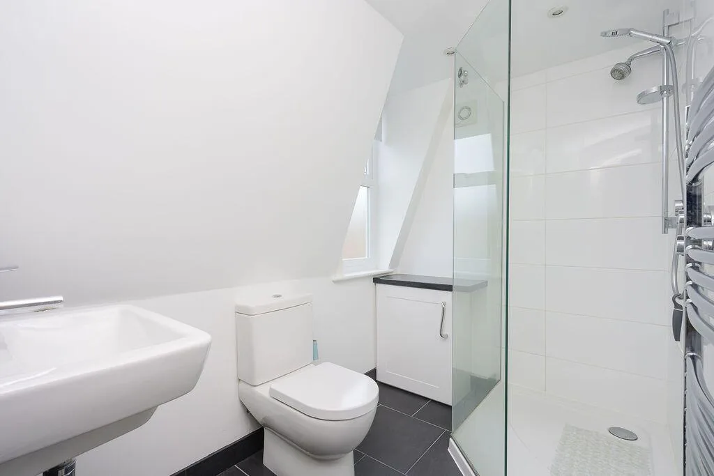 4 bedroom terraced house for rent