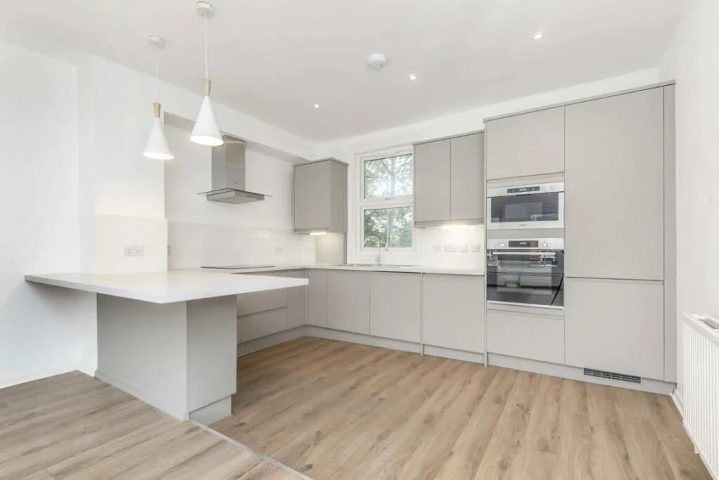 3 bedroom flat for rent