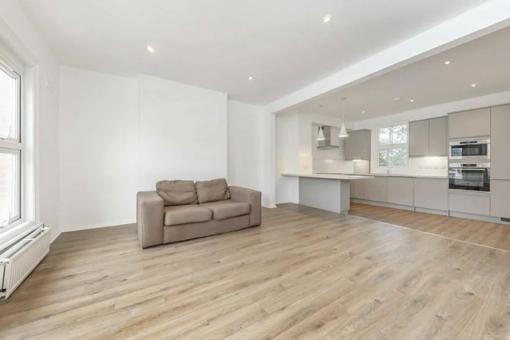 3 bedroom flat for rent