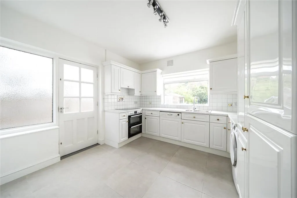 5 bedroom house for rent