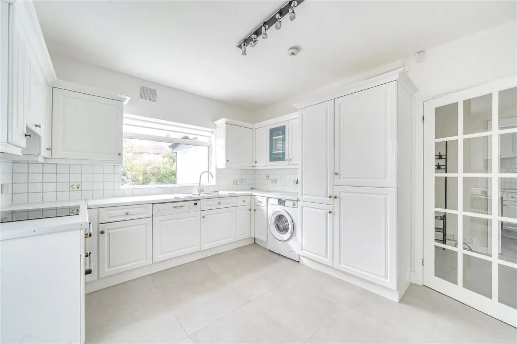 5 bedroom house for rent