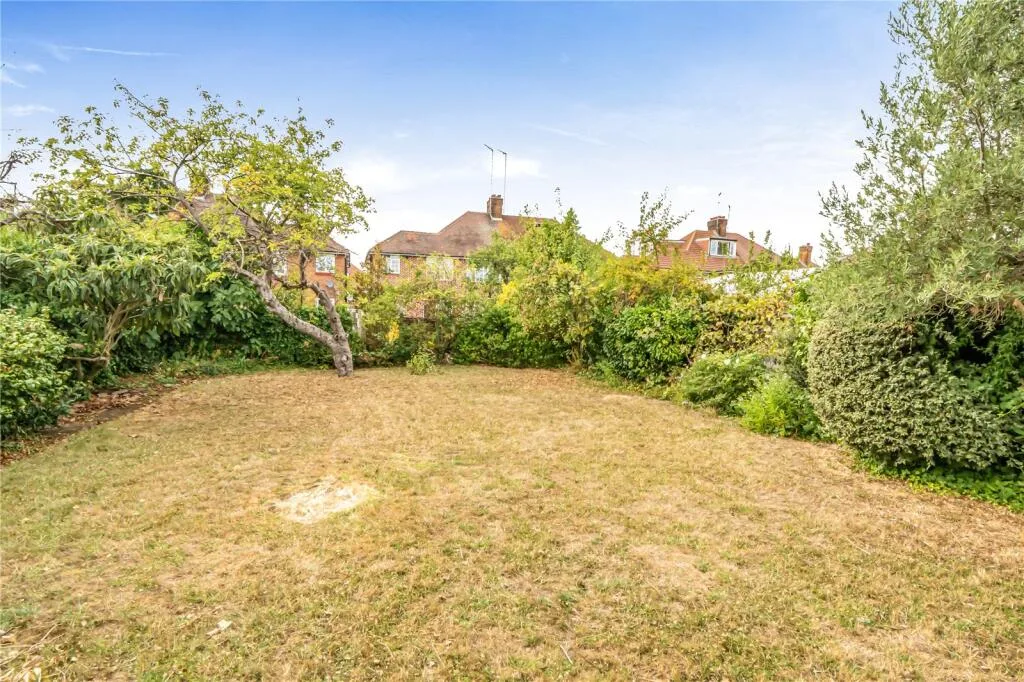 5 bedroom house for rent