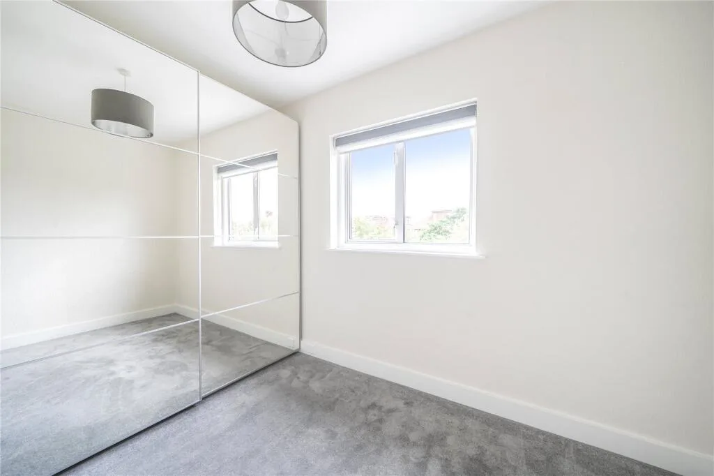 5 bedroom house for rent