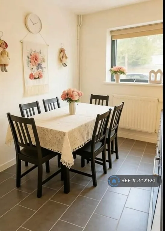 4 bedroom terraced house for rent