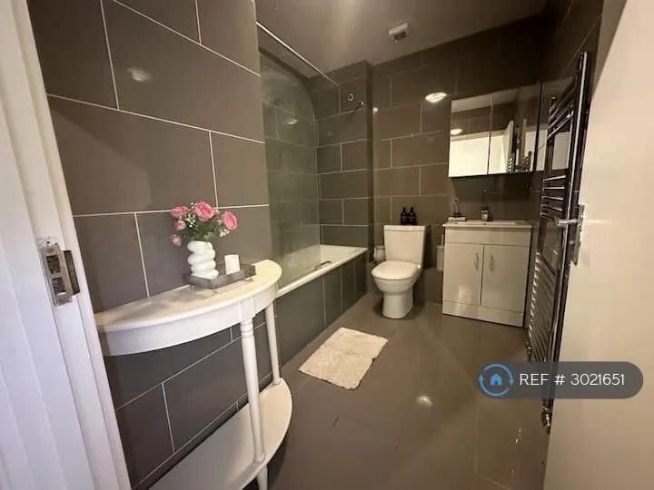 4 bedroom terraced house for rent