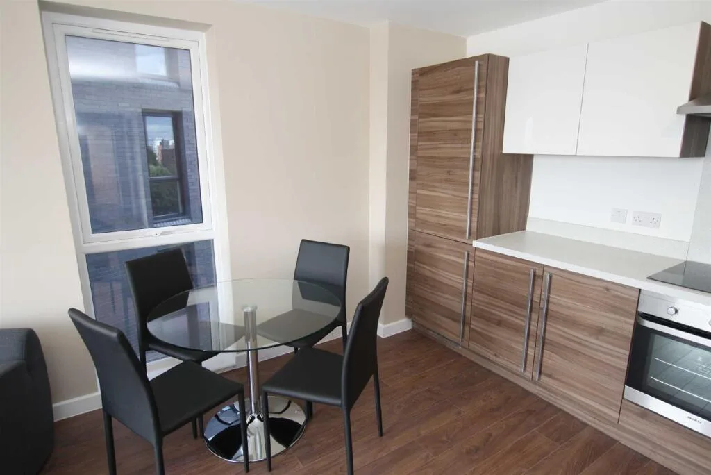 3 bedroom apartment for rent