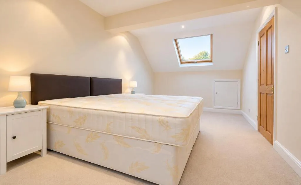 4 bedroom semi-detached house for rent