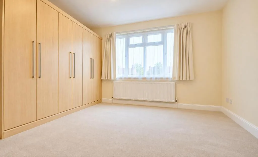 4 bedroom semi-detached house for rent