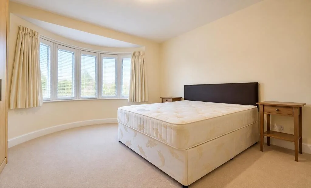 4 bedroom semi-detached house for rent
