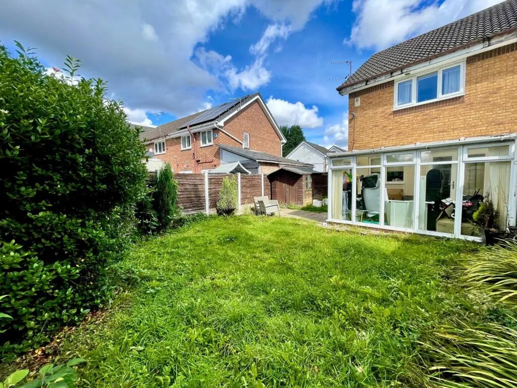2 bedroom semi-detached house for rent
