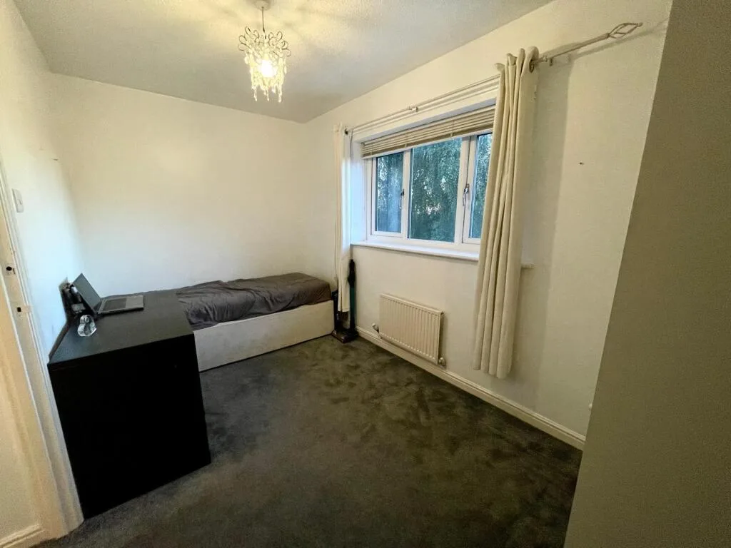 2 bedroom semi-detached house for rent