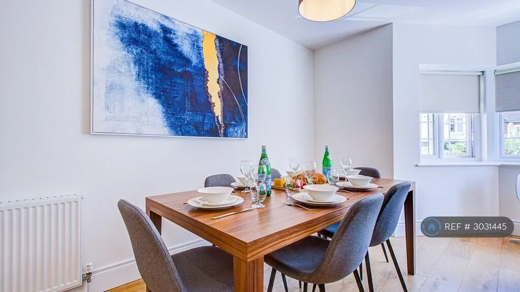3 bedroom flat for rent