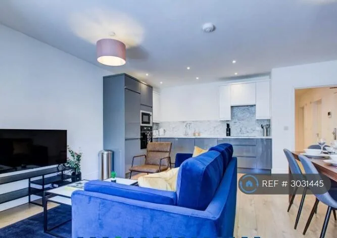 3 bedroom flat for rent