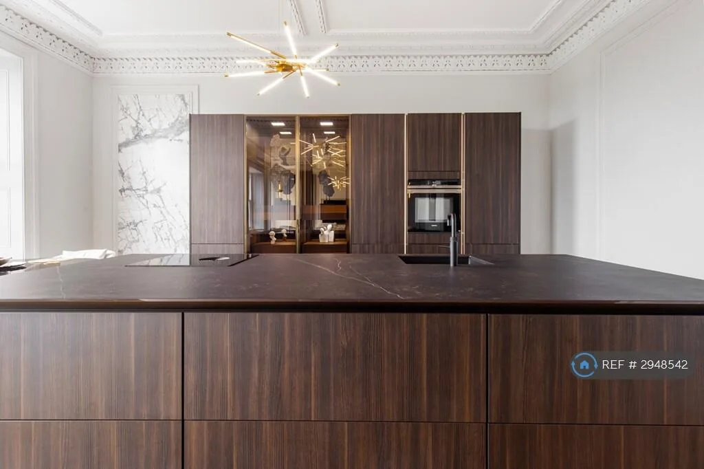 2 bedroom penthouse for rent