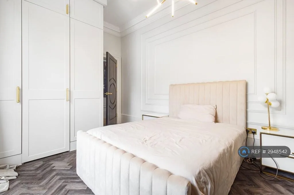 2 bedroom penthouse for rent
