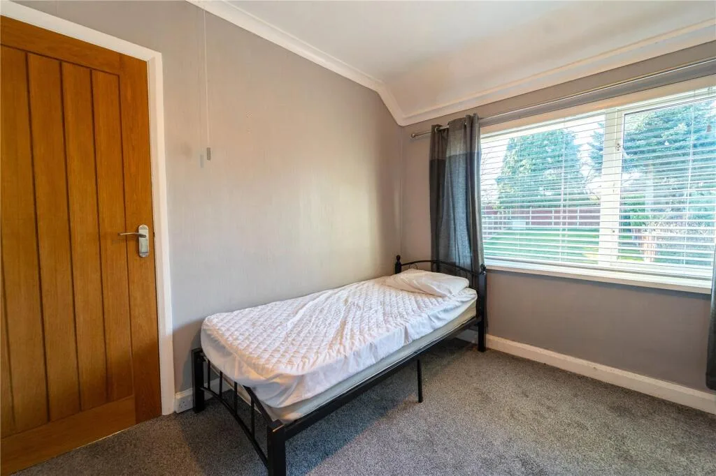 3 bedroom semi-detached house for rent