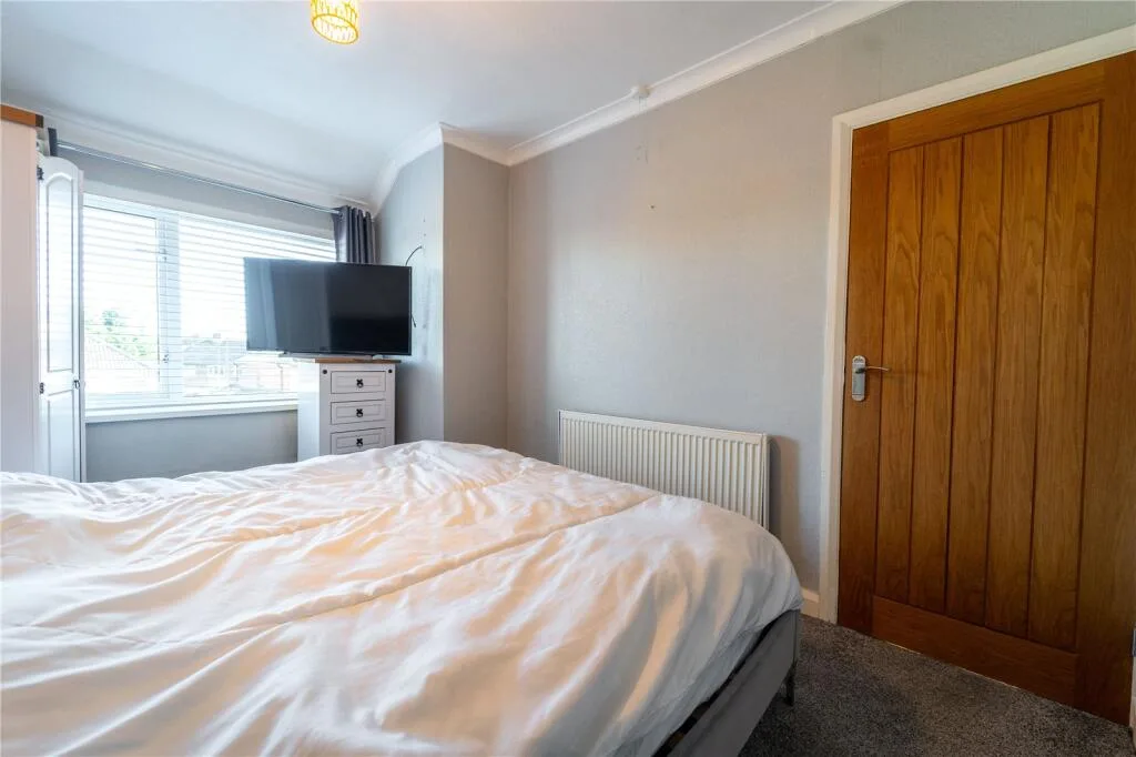 3 bedroom semi-detached house for rent