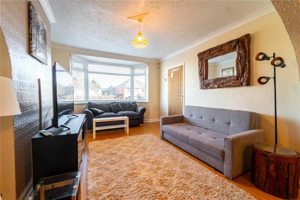 3 bedroom semi-detached house for rent