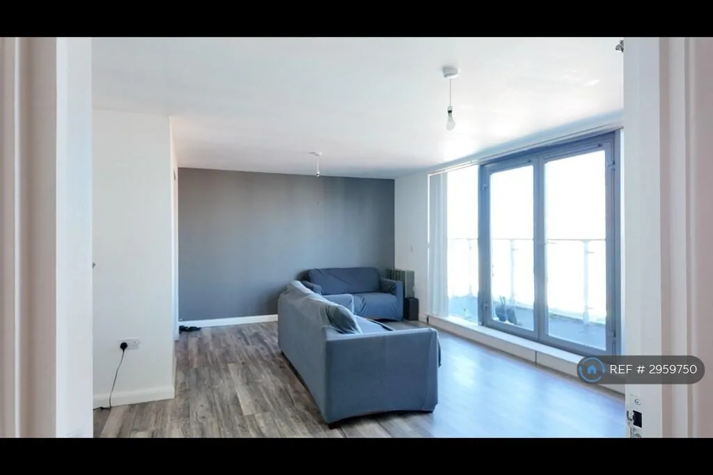 2 bedroom penthouse for rent