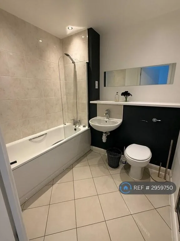 2 bedroom penthouse for rent