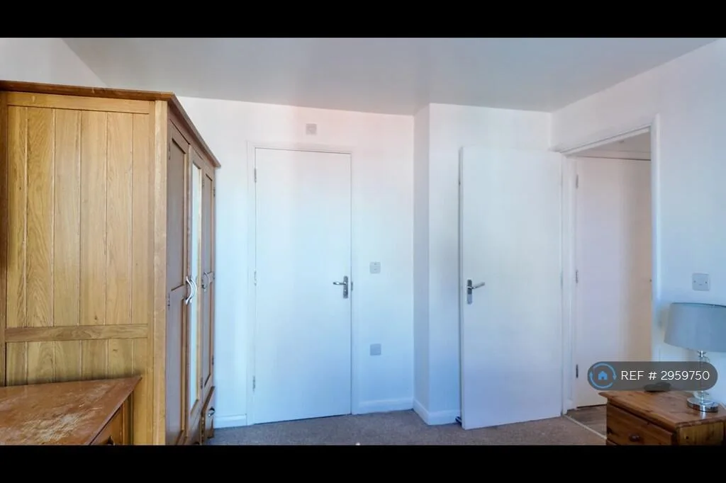 2 bedroom penthouse for rent