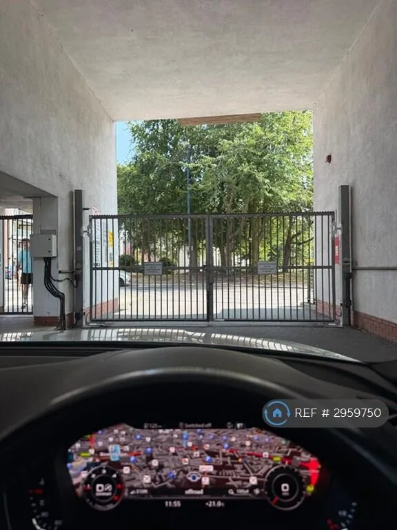 2 bedroom penthouse for rent