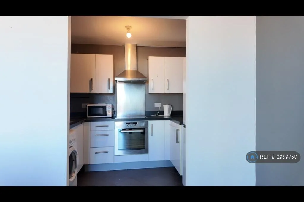 2 bedroom penthouse for rent