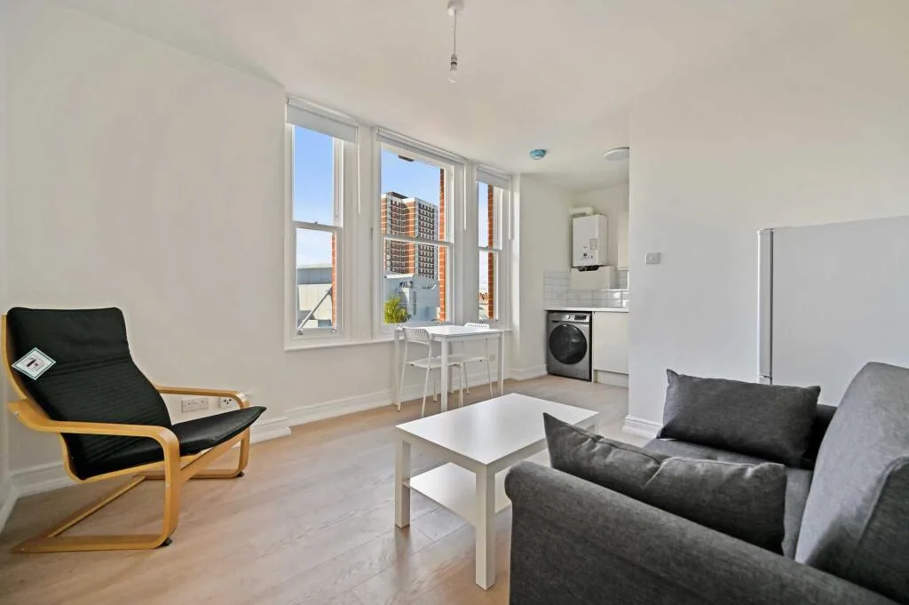 2 bedroom flat for rent